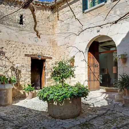Finca Es Castell Binibona