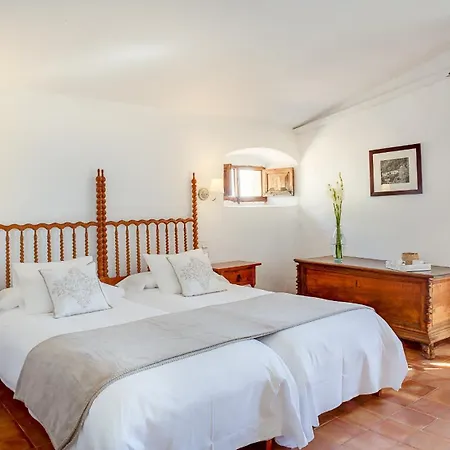 Hotel Finca Es Castell 4*