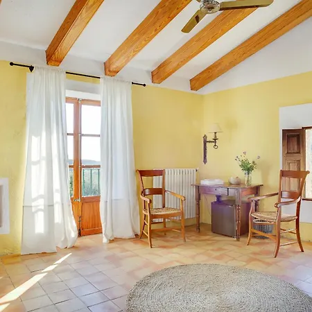 Hotel Finca Es Castell 4*