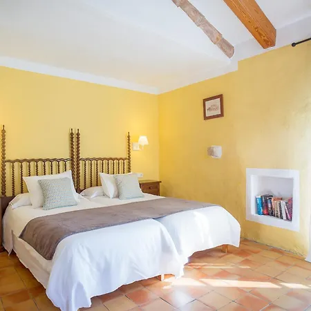 Finca Es Castell Hotel Binibona